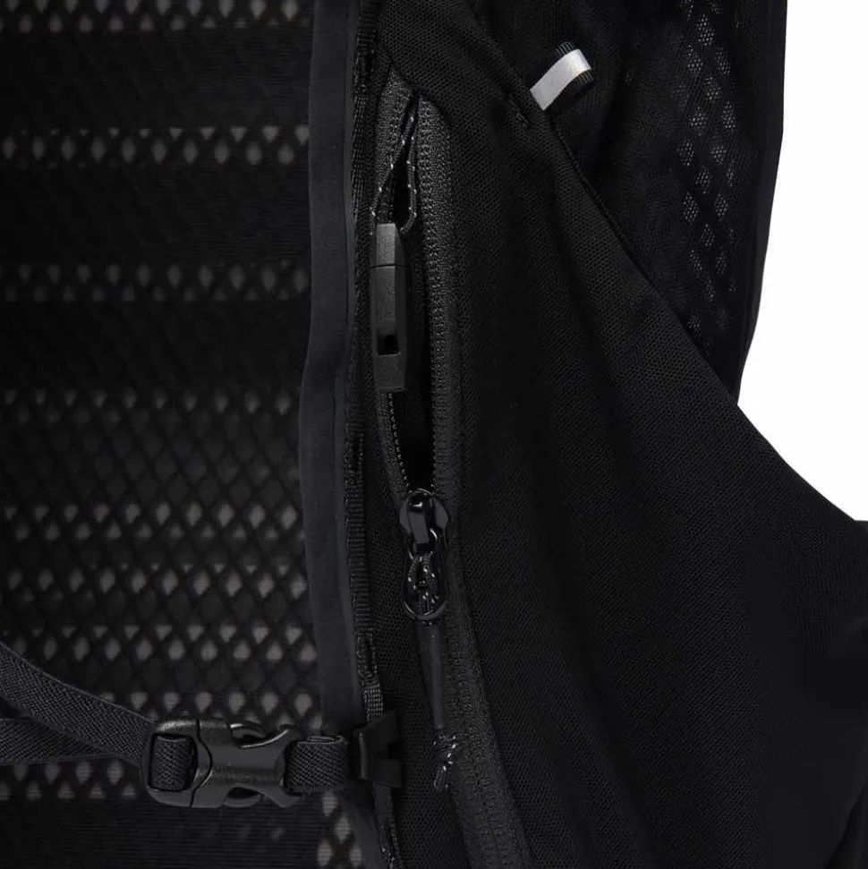 Distance 15 Backpack