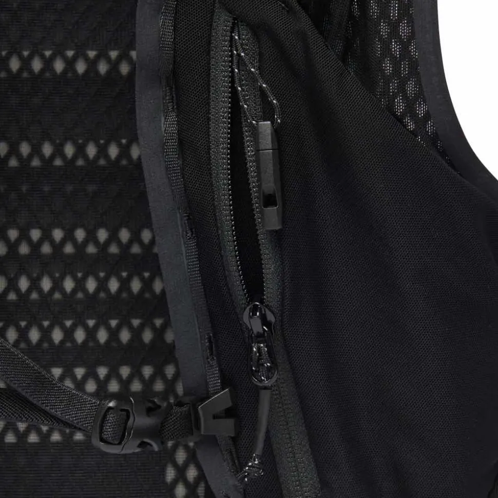 Women's Distance 15 Backpack